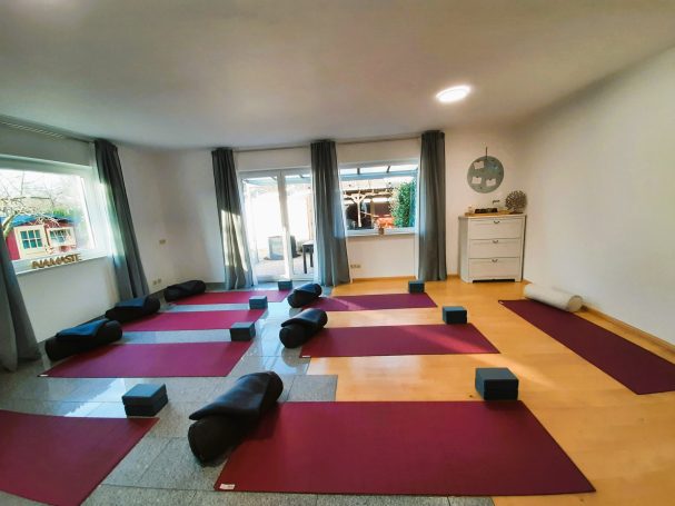 Nadine, NadineS Yoga mit Herz, Yogastudio Mainz-Hechtsheim